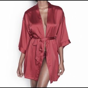 NWT! Victoria’s Secret robe
